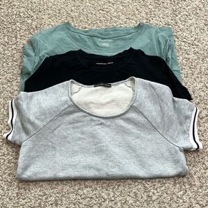 American Eagle & Boutique Brand 3 Shirt Bundle - Size Small